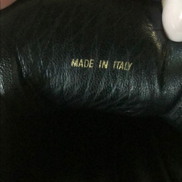 Authentic Louis Vuitton Men’s size 10 - Picture 5 of 5